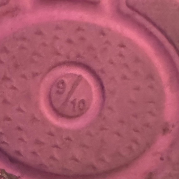 2 for 1 BOGO Sale: Girls Tan / Flowers & Disney Princess LIGHT UP Clogs / Crocs - Picture 9 of 10